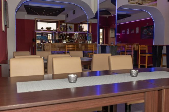 Pansion San Hotel Bihac Bagian luar foto